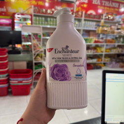 Enchanteur Sensation- Sữa tắm trắng và dưỡng ẩm có hạt 650g